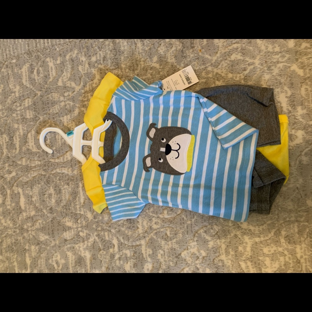 Carters Boys 3 piece outfit with dog appliqué. NWT